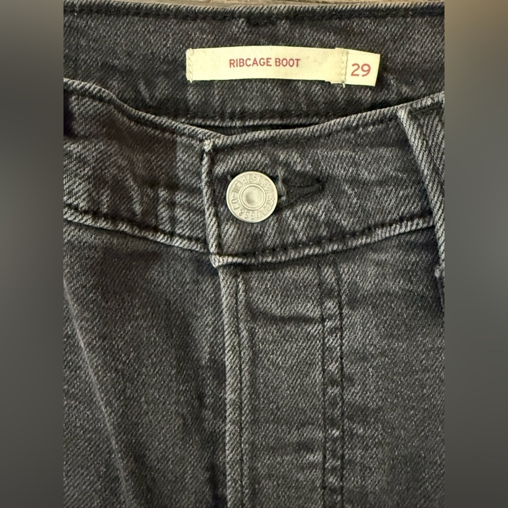 Levi's Ribcage Boot Jeans Black Wash  29 / 33 - Picture 4 of 10